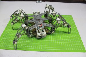 Шагающий робот -паук на 3D принтере | Spider Rover