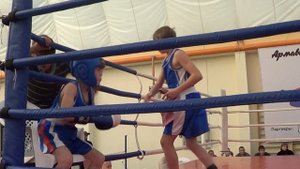 МАЛЕНЬКИЙ БОКСЁР С ЗАДАТКАМИ ЧЕМПИОНА.