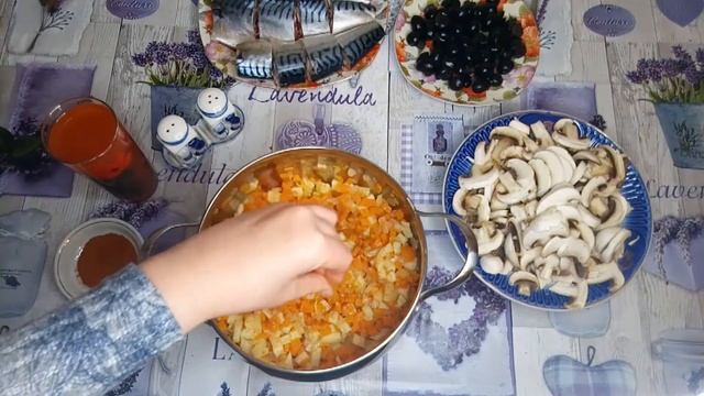 СКУМБРИЯ С ГРИБАМИ смотреть онлайн