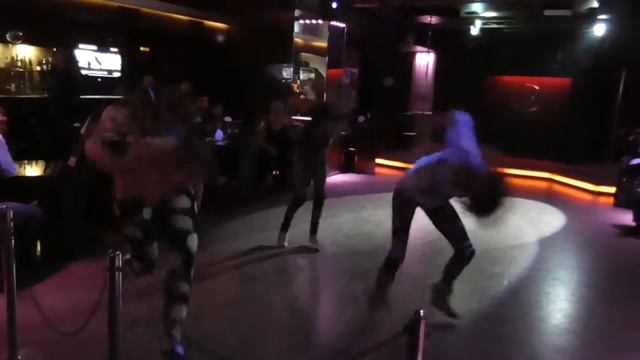 Весёлый попотряс смотреть онлайн