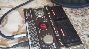 Korg AX3A acoustic guitar pedal making acid bass sounds...
