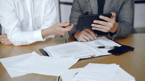 Югорский юрист рассказал, как решить проблему с «электричеством»