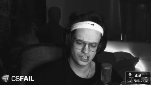 от бустера отвернулись друзья смотреть онлайн