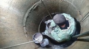 Ремонт колодца. Работа гидропломбой.