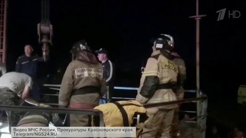 В Красноярском крае спасли девочку, которая упала в Енисей, и ее течением затянуло в шлюз