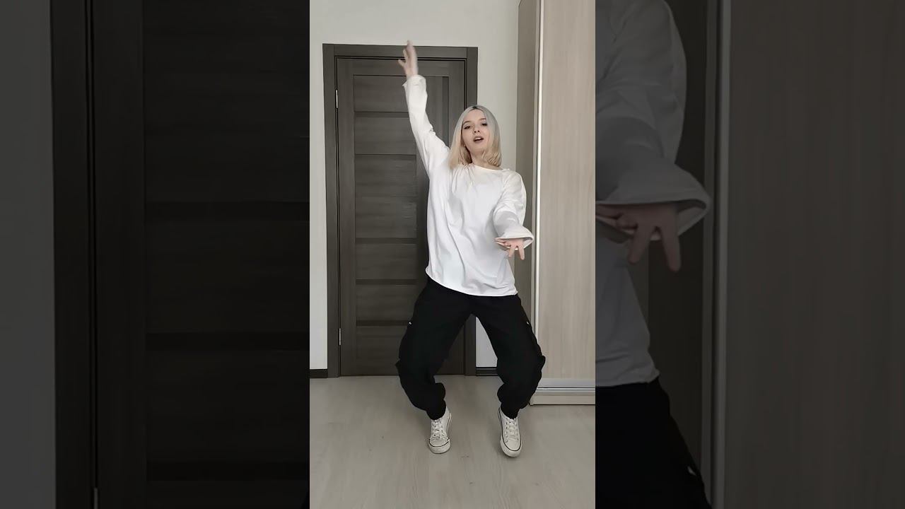 ATEEZ - Bouncy смотреть онлайн