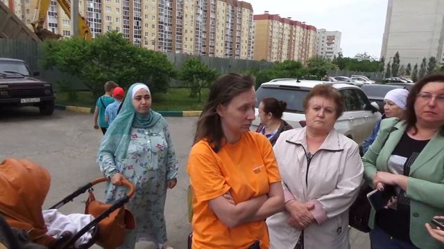 Жители дома 32 а по ул. Курчатова взбунтовались против строительства высотки по соседству смотреть онлайн