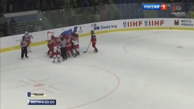 Позор чешские болельщики на матче по хоккею освистали гимн России но россиянки не растерялись