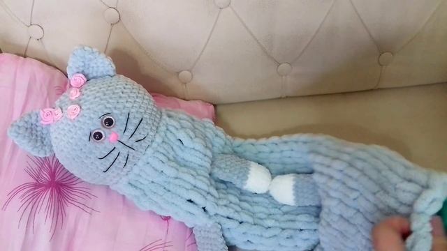 Пижамница "Котик" из пряжи пуффи. Работа мастерицы Эльвиры Вязаловой.