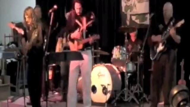 UKULELE RAY: Making History with FENDER! смотреть онлайн