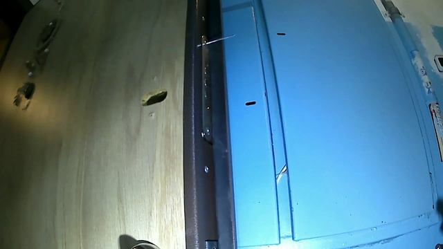 Замена замка (на заклепках) на входной металлической двери: порядок действий. смотреть онлайн