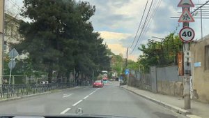 ПО ТБИЛИСИ НА АВТО: ТЕМКА, УЛИЦЫ: ХУДАДОВА, ПИРОСМАНИ, ПР-Т ТАМАР МЕПЕ. Ж/Д ВОКЗАЛ. НАЧАЛО МАЯ