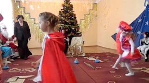 Танец Красных Шапочек на Новогоднем утреннике в детском саду