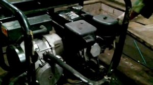 Самодельный генератор на газу220 вольт.