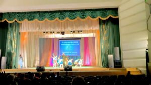 Подтанцовка под песню ( Идёт солдат по городу )