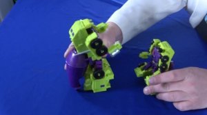 TRANSFORMERS Combiner Wars DEVASTATOR Vs Undersized Knock Off