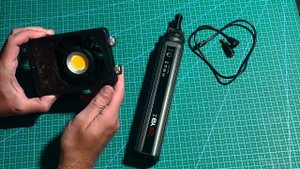 Портативный и мощный аккумулятор ZSYB D100 для вашего компактного света Zhiyun, Colbor, Ulanzu