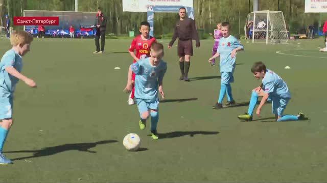 В Санкт-Петербурге стартовал турнир по мини-футболу