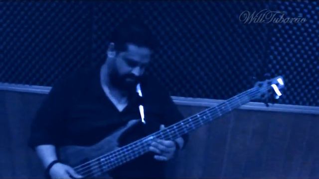 Will Tubarão testing Ibanez SRT 905 DX смотреть онлайн