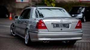 Tuning Mercedes Benz W202 C200 AMG Stance
