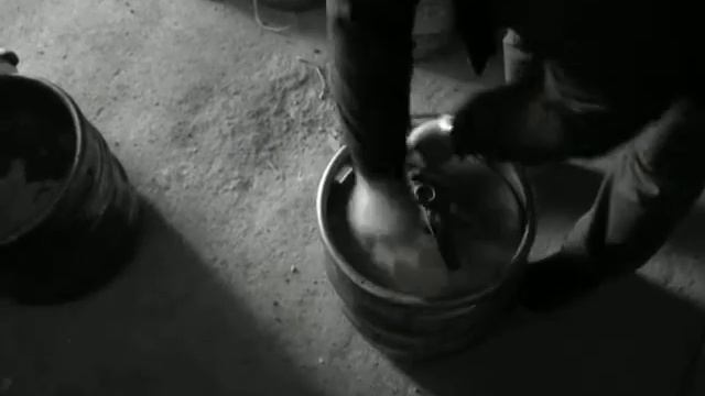 Как открыть пивной кег с секретом смотреть онлайн