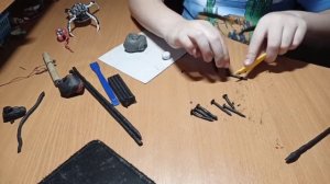 Лепим рядового трипода из пластелина.