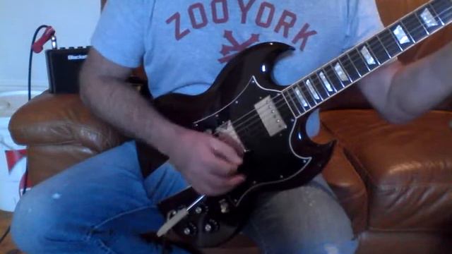 Gibson Angus Young SG 2005. смотреть онлайн