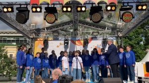 "Вместе весело шагать"