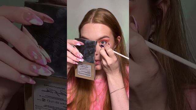 Обзор: палетки Beauty Bomb из новой коллекции Beauty Dacha