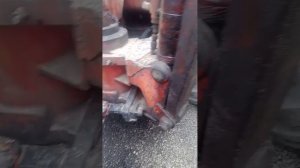 Как открыть бак грузовика без ключа?!