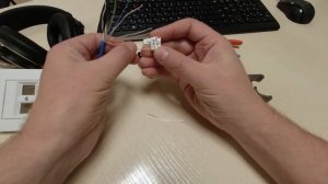 Монтаж модуля KeyStone UTP RJ45 Corning