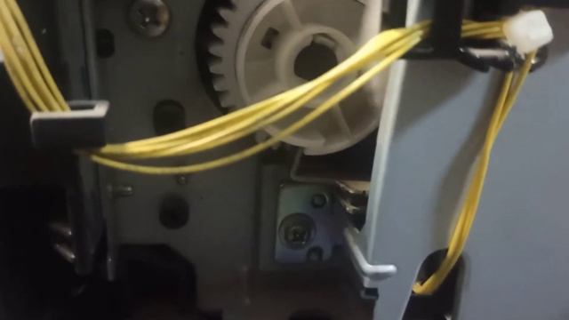 HP laserJet Pro 400 m401d как должна работать муфта и соленоид в подаче бумаги смотреть онлайн