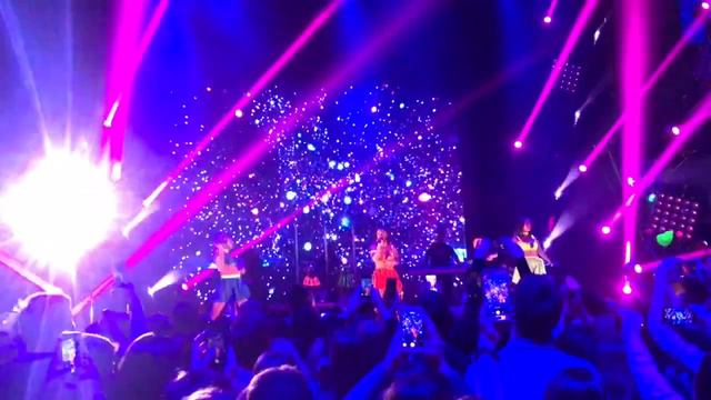 SEREBRO - Blood Diamond (Live @ Vegas City Hall, Moscow) смотреть онлайн