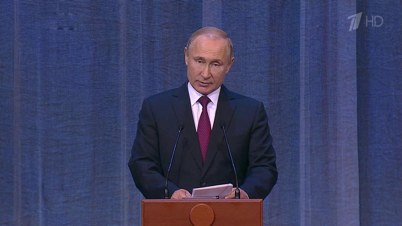 Владимир Путин и главы поместных православных церквей поздравили патриарха Кирилла с десятилетием...