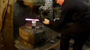 работа в кузнице