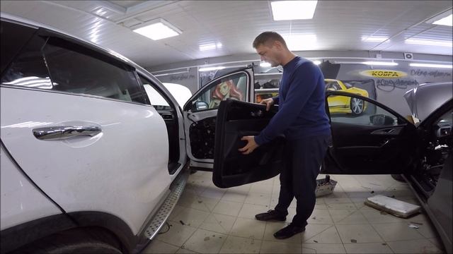 Kia Sorento Prime 2019. Установка процессорной аудиосистемы.