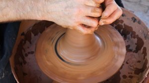 Какая нужна глина для работы на гончарном круге.