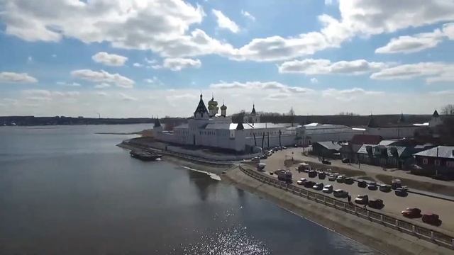 Достопримечательности Костромы (Ипатьевский монастырь)