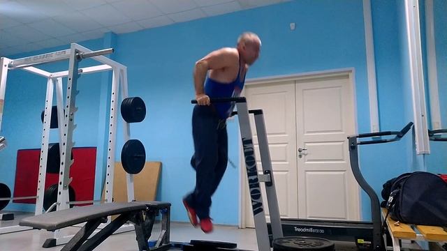 Попытка выполнить нормативы МС по отжиманиям на брусьях с доп. весом 48 и 32 кг за одну тренировку! смотреть онлайн