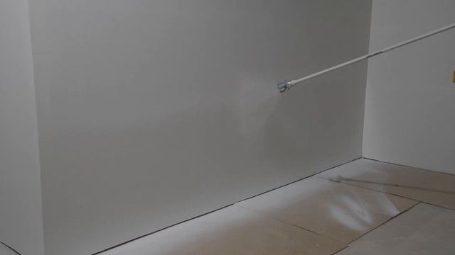 УСКОРЕННЫЕ Малярные работы | Красим флизелин на коммерческом объекте