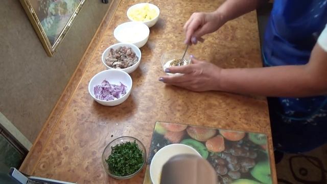 Вкуснейший салат с селедкой без свеклы и без картошки