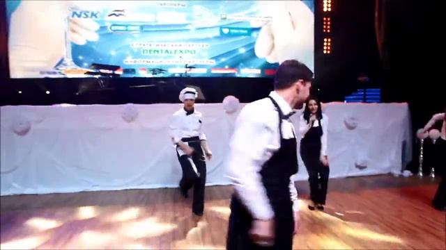шоу поющих официантов, танцующих официантов, шоу группа СОЛЬ