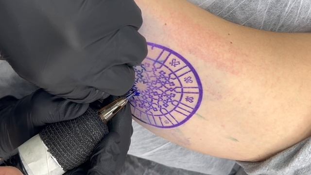 How To Tattoo Clean Lines смотреть онлайн