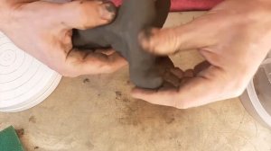 Как слепить КОНЯ.  Лепка из природной глины. Дымковская игрушка.