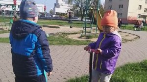 Познакомься, это мой папа?