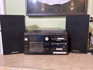 Проигрыватель кассетной деки Sanyo GXT 107 Stereo Music System Винтажный!-ТАЙВАНЬ