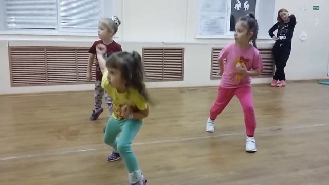 Хип-хоп дети 5 лет. Результат 4 месецев. смотреть онлайн