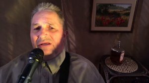 В саду где стужей веет от земли