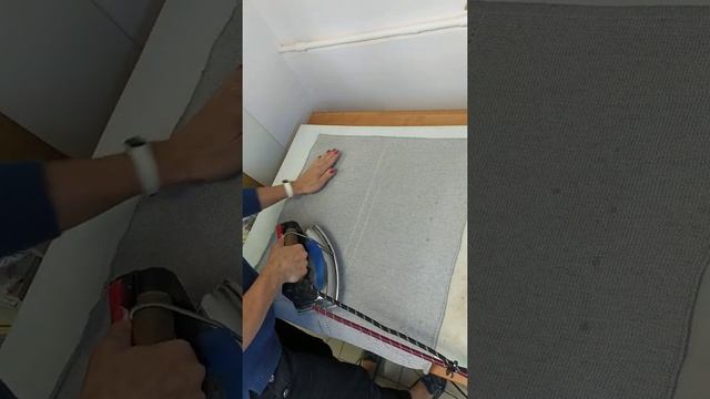 Как надо утюжить трикотажные полотна (видео из Совместника "Платье-мешок") смотреть онлайн