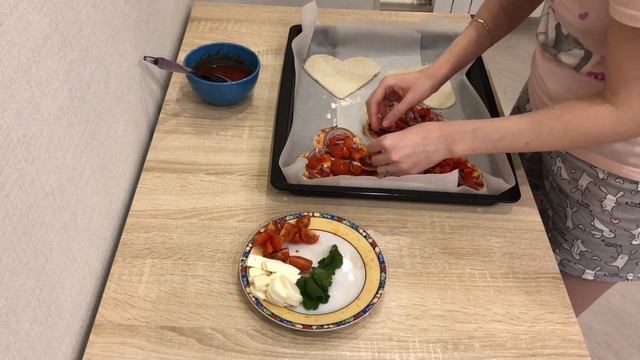 Готовим пиццу / готовим вместе / готовь со мной / простой рецепт / смотреть онлайн